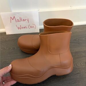 Bottega Veneta Brown Winter Boots